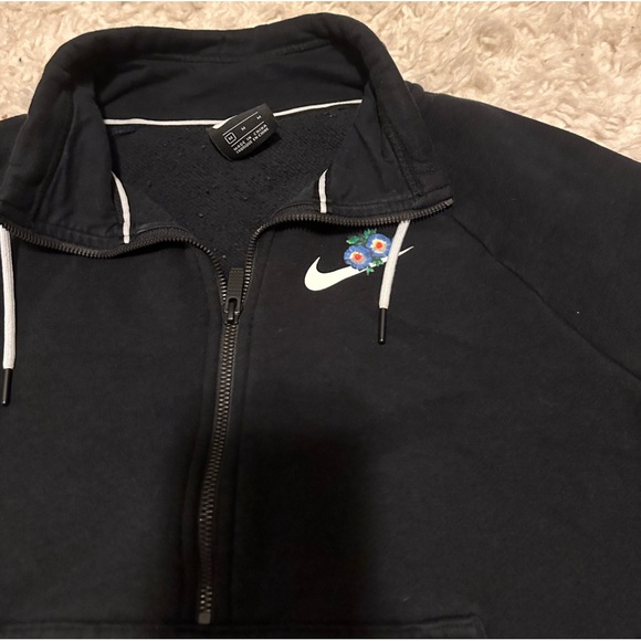 SOLD ON CURTSY - Picture 3 of 5